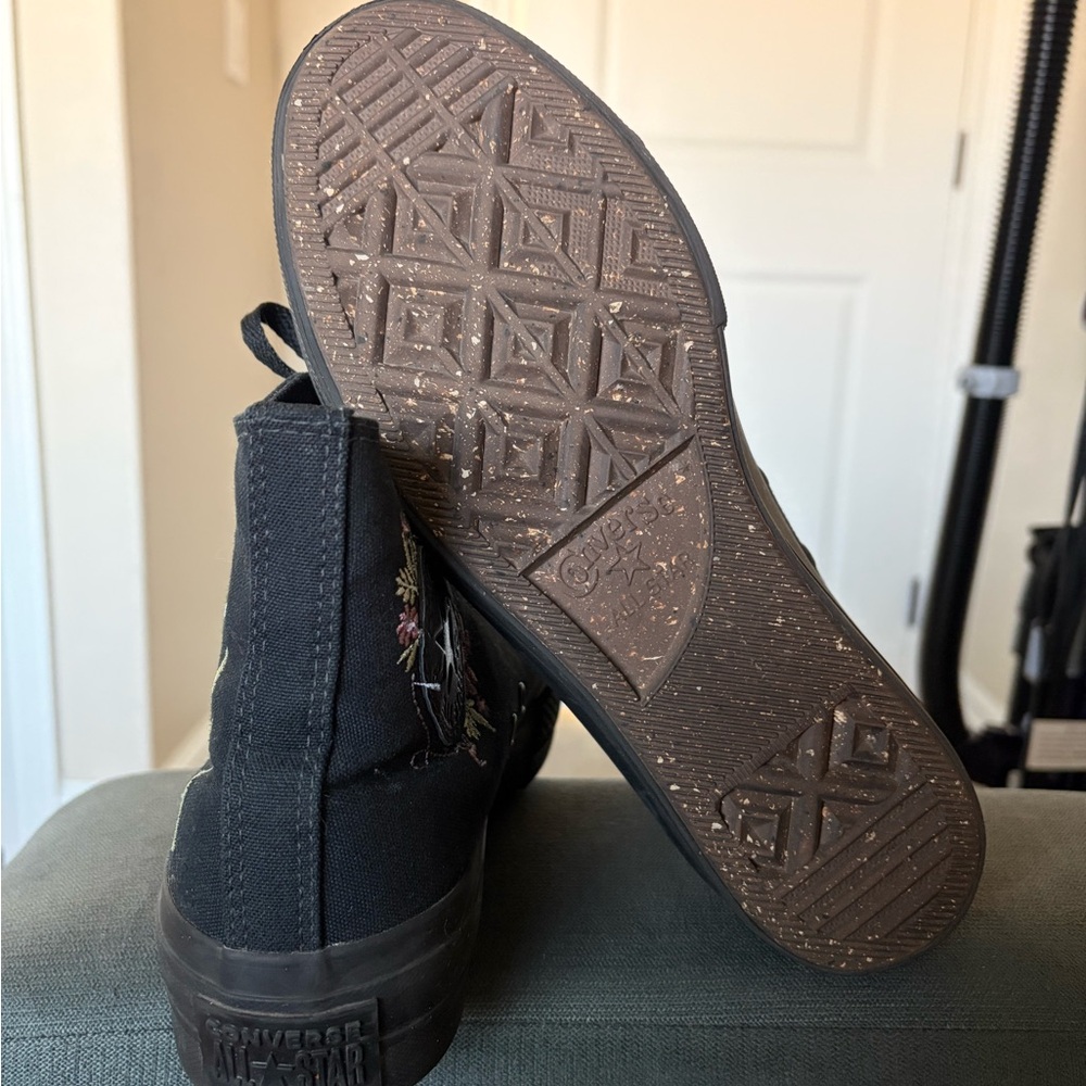 Custom Platform Chuck Taylor Allstars - Picture 6 of 7